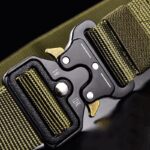 ⁦حزام نايلون تكتيكي بتصميم عسكري مع إبزيم لون زيتي⁩ - الصورة ⁦2⁩