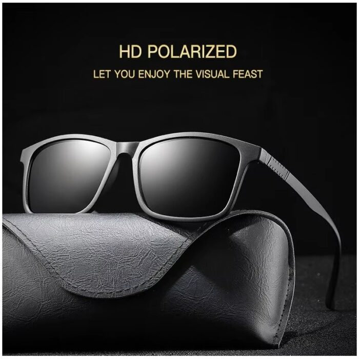 103383969_689875f3aa59c نظارة شمسية حساسة للضوء - إطار أسود وعدسة سوداء - TR - الصورة 1