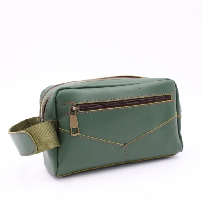 ⁦حقيبة كروس جلد حجم 22×14 سم لون أخضر⁩ - الصورة ⁦2⁩