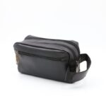 ⁦حقيبة كروس جلد حجم 22×14 سم لون أسود⁩ - الصورة ⁦2⁩
