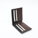 ⁦محفظة شخصية جلد للرجال لون أسود⁩ - الصورة ⁦5⁩