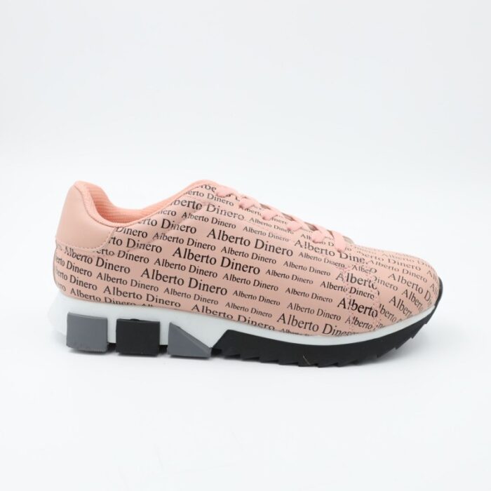 ⁦حذاء رياضي للنساء لون مشمشي ونعل أبيض⁩ - الصورة ⁦3⁩