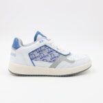 حذاء رياضي للرجال لون أبيض وأزرق