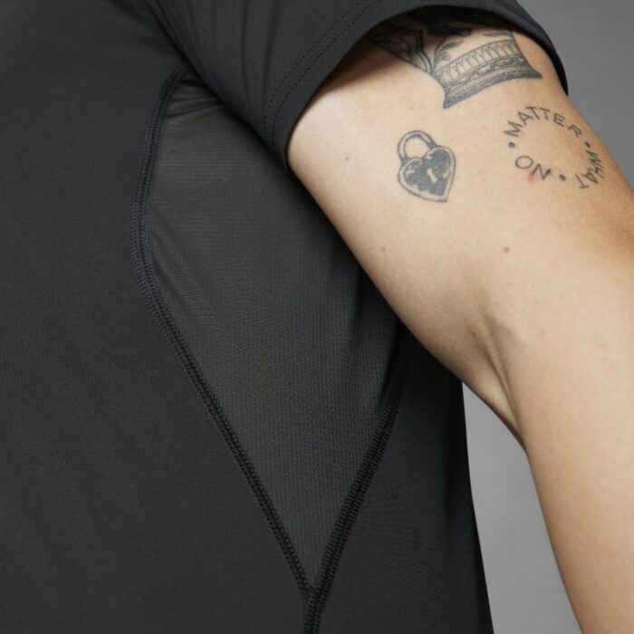 ⁦adidas Mens' Adizero Essentials Running Tee - Black⁩ - الصورة ⁦21⁩