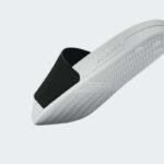 ⁦adidas Mens' Adilette Shower Slides- Black⁩ - الصورة ⁦20⁩