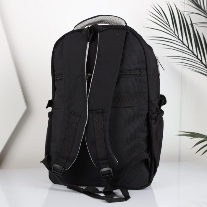 ⁦شنطة ثانوي 45*35 سم لون أسود⁩ - الصورة ⁦4⁩