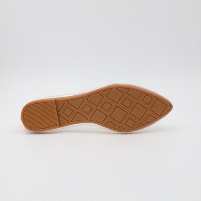 ⁦حذاء باليه للنساء شفافة لون زهري من الأسفل⁩ - الصورة ⁦2⁩