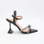 ⁦صندل للنساء لون أسود⁩ - الصورة ⁦5⁩