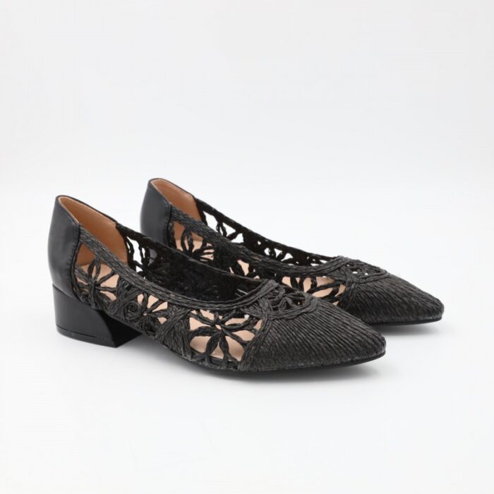 103387366_68987dc58cb21 حذاء زحاف للنساء لون أسود - الصورة 1