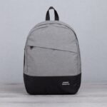 حقيبة مدرسية للثانوية لون رمادي 43*37 سم