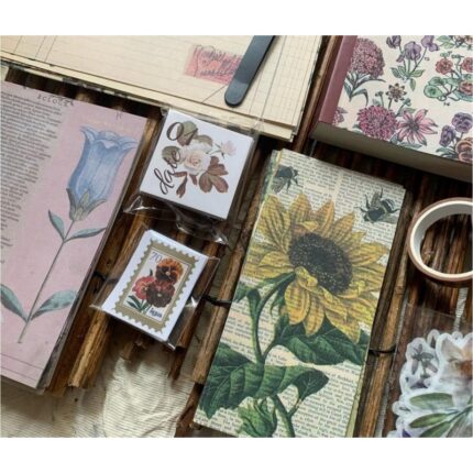 مجموعة دفتر القصاصات بتصميم زهور
