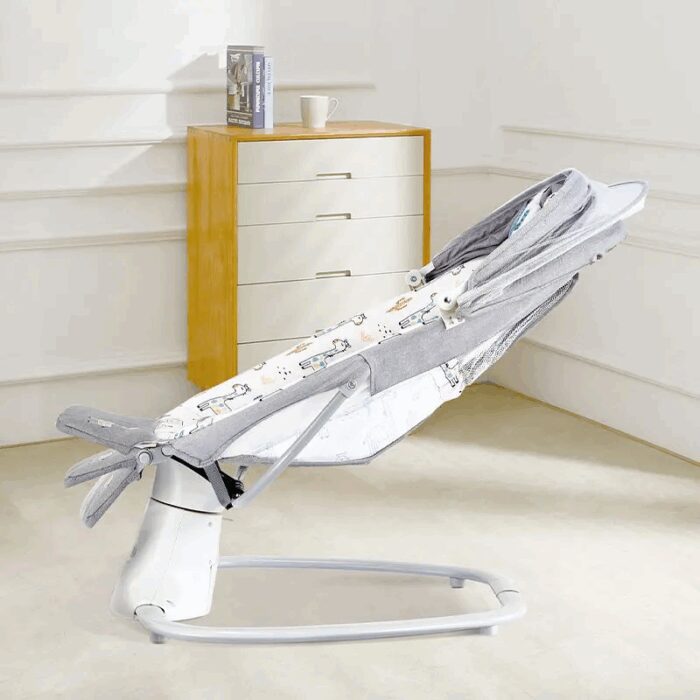 ⁦كرسي هزاز متعدد الوظائف للأطفال لون رمادي⁩ - الصورة ⁦2⁩