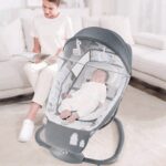 ⁦كرسي هزاز متعدد الوظائف للأطفال لون رمادي⁩ - الصورة ⁦2⁩