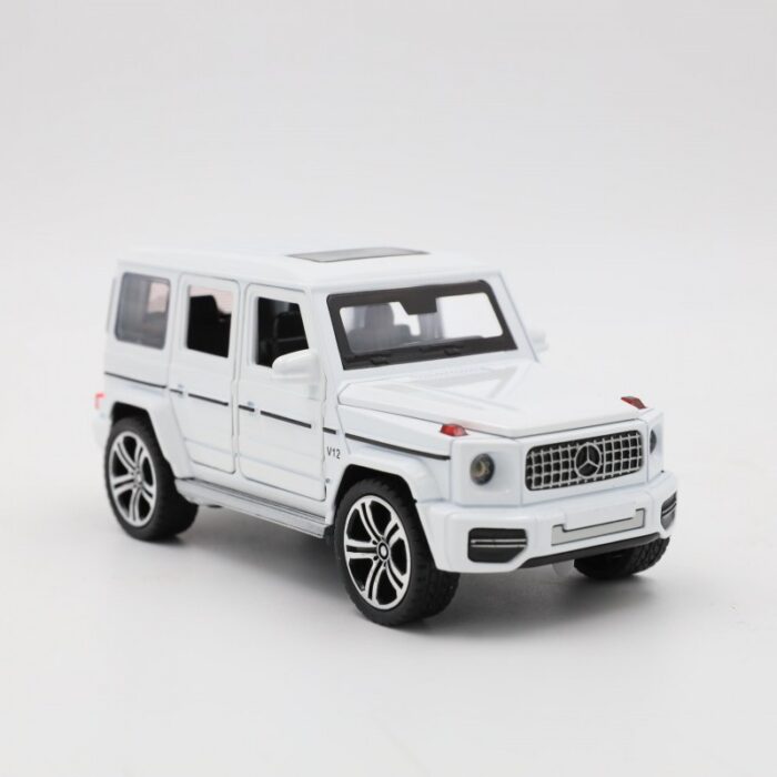 ⁦لعبة وتحفة جيب مرسيدس جي كلاس روفر لون أبيض⁩ - الصورة ⁦8⁩