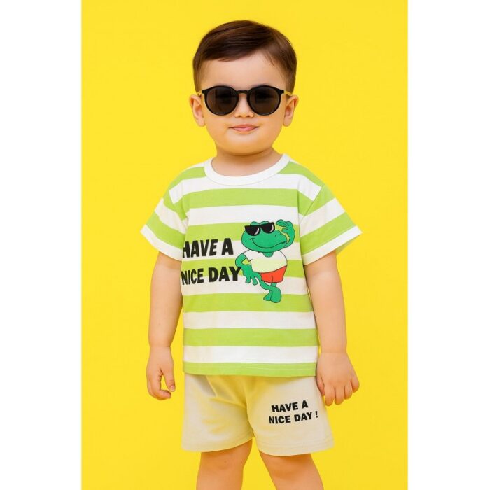 103387690_689c49ffe6a60 طقم للأطفال قطعتين لون أبيض وأخضر - الصورة 1