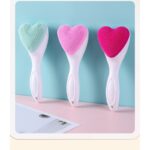 فرشاة تنظيف الوجه المصنوعة من السيليكون على شكل قلب