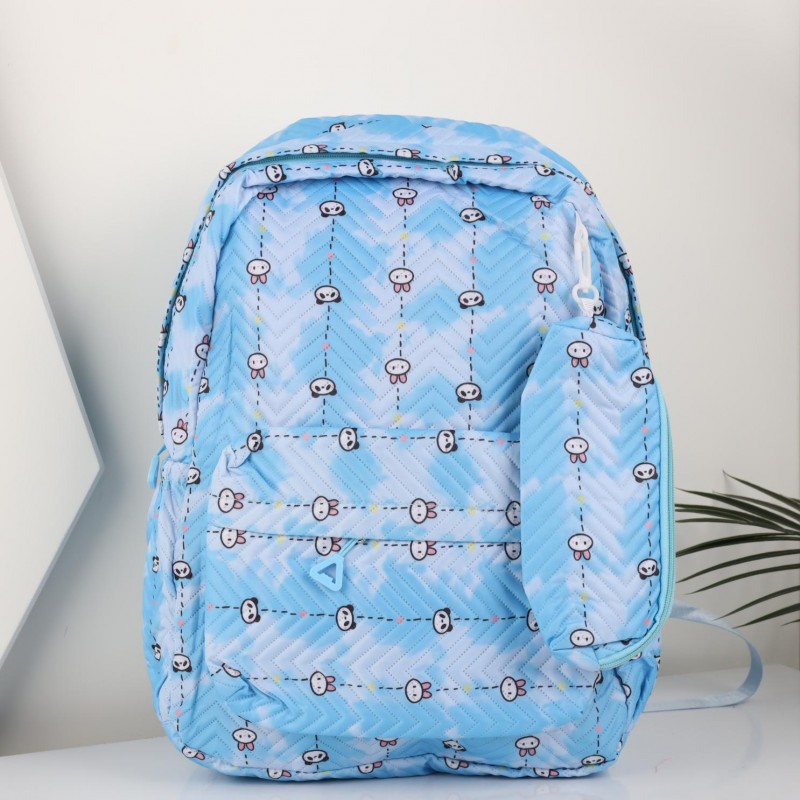 ⁦شنطة مدرسية 18 انش مع مقلمة⁩ - الصورة ⁦1⁩