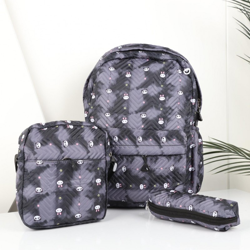 103388115_68a17b6deeb16 شنطة مدرسية 18 انش مع مقلمة - الصورة 1