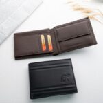 ⁦محفظة رجالية جلد لون بني 12 *10 سم⁩ - الصورة ⁦2⁩