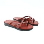 ⁦شبشب جلد طبيعي للأطفال لون بني⁩ - الصورة ⁦2⁩