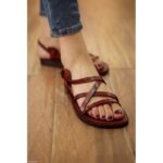 ⁦صندل جلد طبيعي للنساء لون بني⁩ - الصورة ⁦2⁩