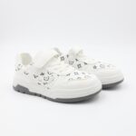 حذاء سبورت محير لون أبيض