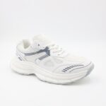 ⁦حذاء سبورت ولادي لون أبيض⁩ - الصورة ⁦2⁩