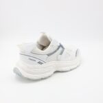 ⁦حذاء سبورت ولادي لون أبيض⁩ - الصورة ⁦4⁩