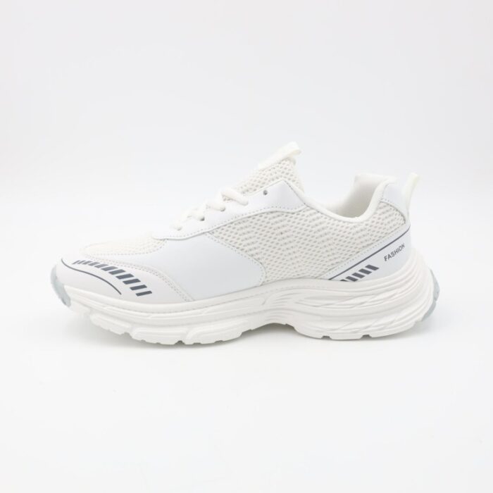 ⁦حذاء سبورت ولادي لون أبيض⁩ - الصورة ⁦5⁩