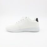 ⁦حذاء سبورت ولادي لون أبيض⁩ - الصورة ⁦4⁩