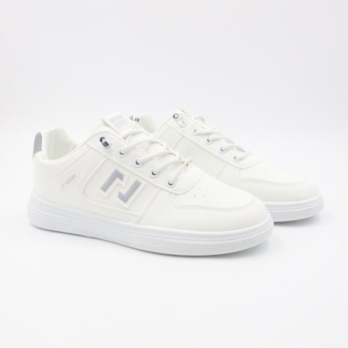 103388263_68a375c79b350 حذاء سبورت ولادي لون أبيض - الصورة 1