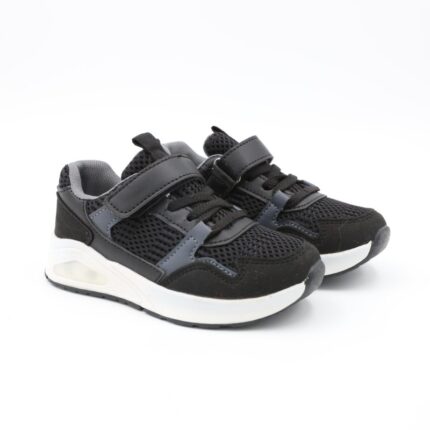 حذاء سبورت للأطفال لون أسود