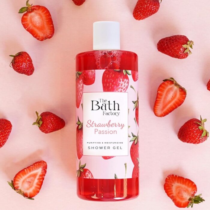 103388280_68a83b2a8c45b جل استحمام من ذا باث فاكتوري 400 مل The Bath Factory strawberry passion - الصورة 1