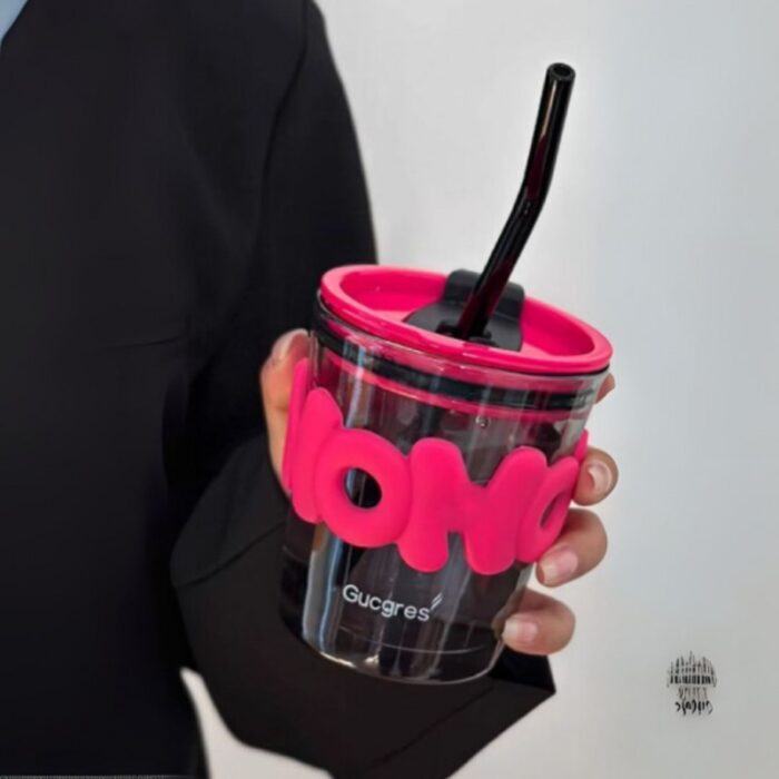 103388304_68a83b521f91a كاسة زجاج مع مصامة حجم 350 مل - الصورة 1