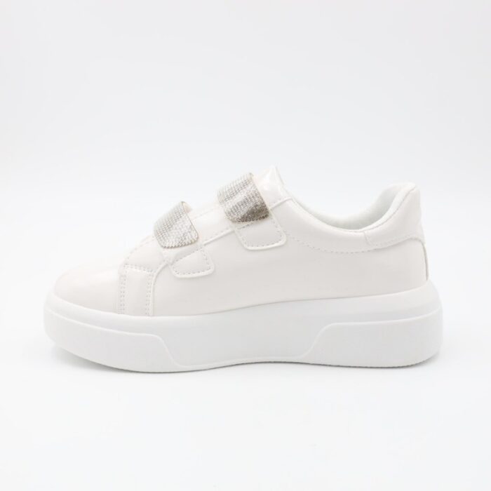 ⁦حذاء سبورت للنساء لون أبيض⁩ - الصورة ⁦4⁩