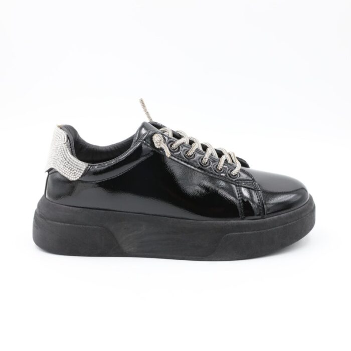 ⁦حذاء سبورت للنساء لون أسود⁩ - الصورة ⁦3⁩