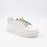 ⁦حذاء سبورت للنساء لون أبيض⁩ - الصورة ⁦2⁩