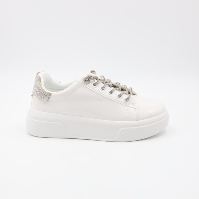 ⁦حذاء سبورت للنساء لون أبيض⁩ - الصورة ⁦3⁩