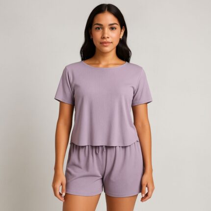 بيجامة صيفية بيتية شورت وبلوزة للنساء لون بنفسجي فاتح one Size