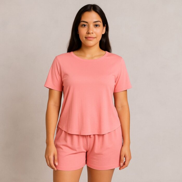 103388416_68a83bbea3eae بيجامة صيفية بيتية شورت وبلوزة للنساء لون زهري فاتح one Size - الصورة 1