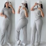 بيجامة صيفية للنساء لون رمادي فاتح