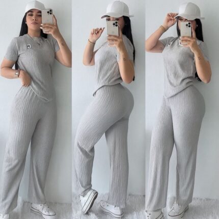 بيجامة صيفية للنساء لون رمادي فاتح