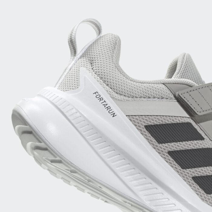⁦adidas Kids' Fortarun 4.0 Shoes - Grey⁩ - الصورة ⁦8⁩