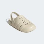 ⁦adidas Men's Adilette Clog 2.0 Sandals - Beige⁩ - الصورة ⁦6⁩