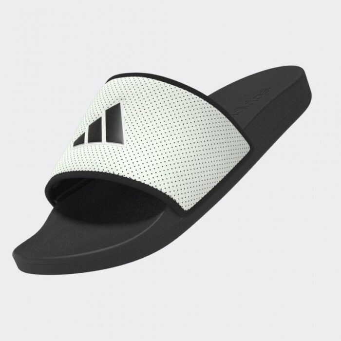 ⁦adidas Men's Adilette Comfort Slides - White⁩ - الصورة ⁦12⁩