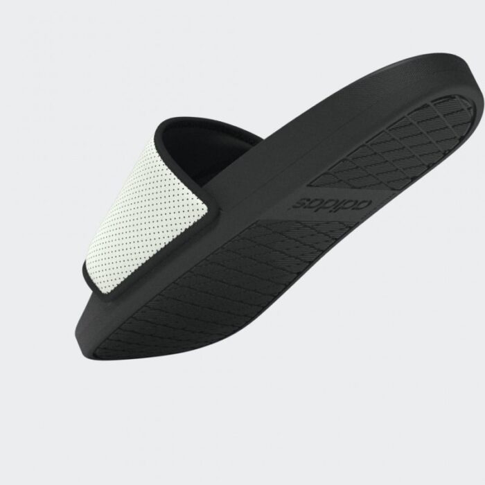⁦adidas Men's Adilette Comfort Slides - White⁩ - الصورة ⁦18⁩
