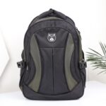 ⁦شنطة مدرسية لون أسود وزيتي 46*36*21 سم⁩ - الصورة ⁦2⁩