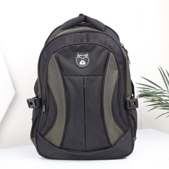 ⁦شنطة مدرسية لون أسود وزيتي 46*36*21 سم⁩ - الصورة ⁦2⁩