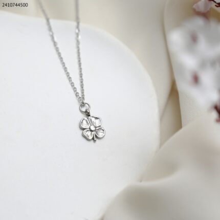 سلسال دب ستانلس ستيل لون فضي كفالة سنتين ضد تغير اللون