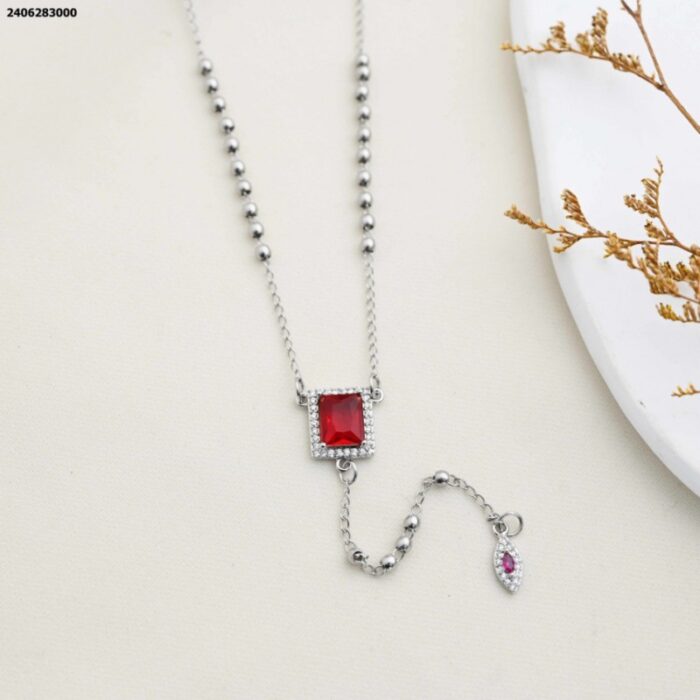 103388686_68a83efe11055 سلسال فضي زركون مربع أحمر مع دمعة كفالة سنتين ضد تغير اللون - الصورة 1